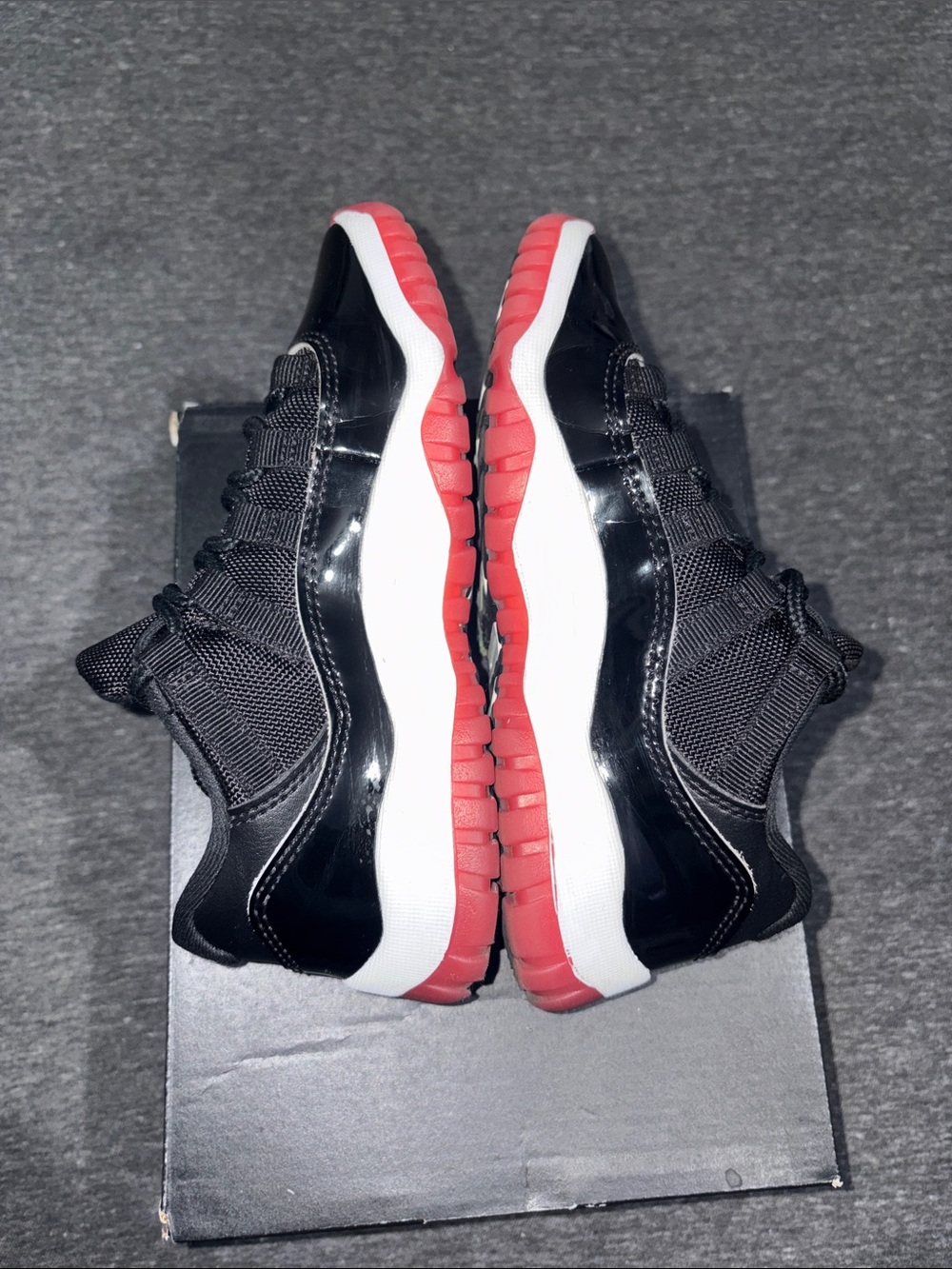 Jordan Kids 11 Low - Black and Red / Size 13K - Picture 4 of 4